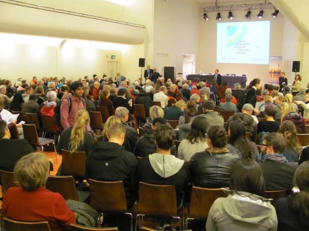 Hundreds attend NZ Ministry for the Environment consultation on Climate Change in Dunedin 21 May at Town Hall.
